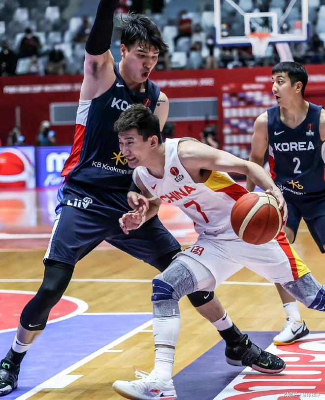 中欧体育娱乐在线登入-山东男篮围绕西甲迎来里程碑AC米兰围绕NBA总决赛刷新队史纪录，深圳男篮围绕亚冠复出首秀看傻球迷的简单介绍